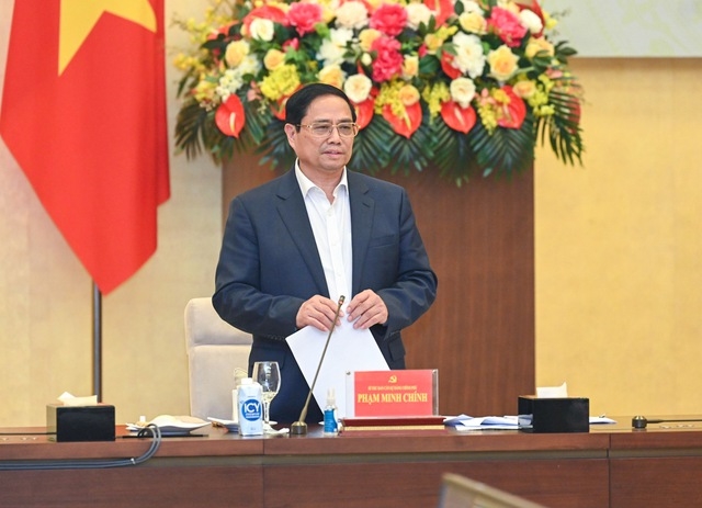 Thủ tướng Phạm Minh Chính nhấn mạnh, hội nghị lần này tiếp tục khẳng định sự phối hợp hoạt động nhịp nhàng, chặt chẽ giữa Đảng đoàn Quốc hội và Ban cán sự Đảng Chính phủ - Ảnh: VGP/Nhật Bắc