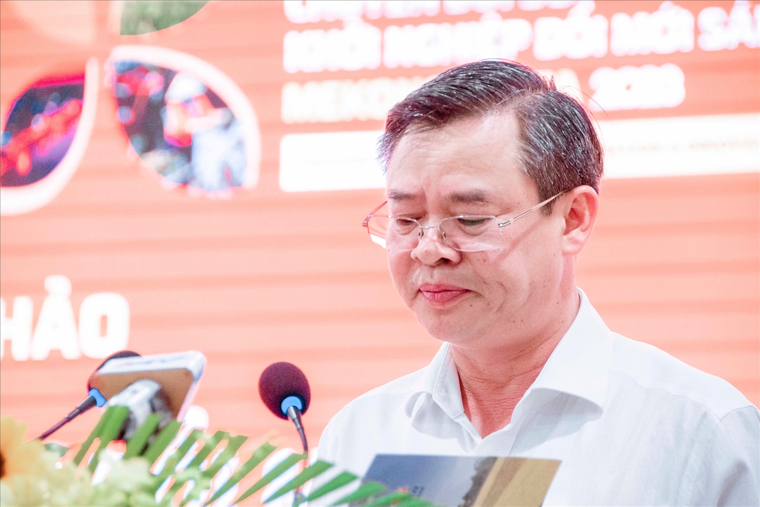 Phó Chủ tịch Thường trực UBND tỉnh Hậu Giang Trương Cảnh Tiên phát biểu tại Hội thảo Thúc đẩy khởi nghiệp đổi mới sáng tạo