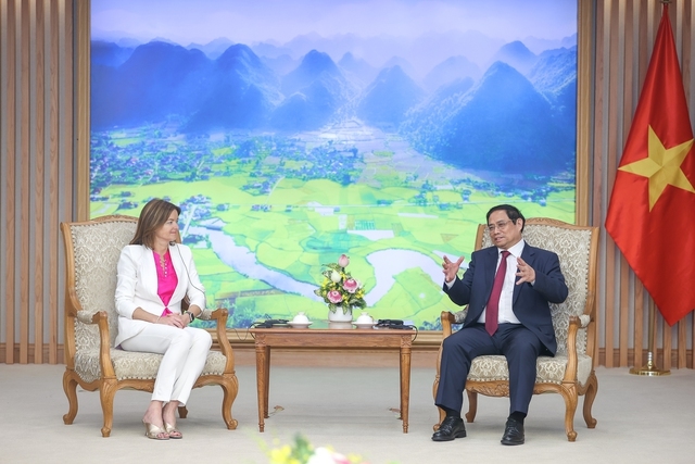 Thủ tướng Phạm Minh Chính bày tỏ vui mừng trong năm qua, mặc dù chịu ảnh hưởng của dịch COVID-19, hợp tác kinh tế-thương mại giữa hai nước vẫn tiếp tục duy trì đà tăng trưởng tích cực - Ảnh: VGP/Nhật Bắc