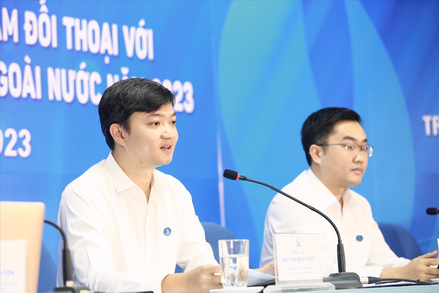 Bí thư Trung ương Đoàn, Chủ tịch Trung ương Hội Sinh viên Việt Nam Nguyễn Minh Triết phát biểu tại buổi đối thoại