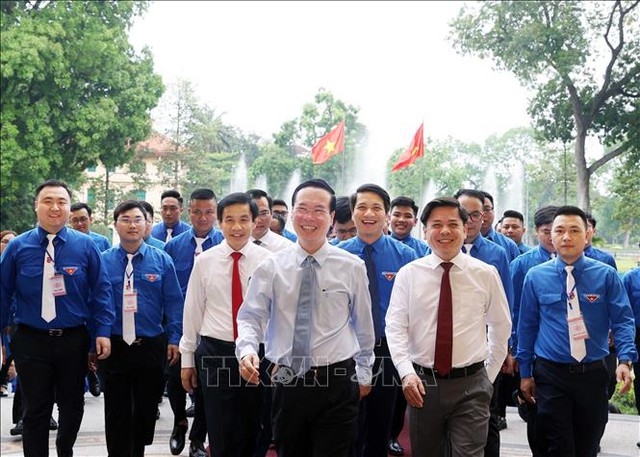 Chủ tịch nước Võ Văn Thưởng gặp mặt thân mật 75 thanh niên tiên tiến làm theo lời Bác năm 2023 của Đoàn Thanh niên Cộng sản Hồ Chí Minh Khối các cơ quan Trung ương - Ảnh: TTXVN