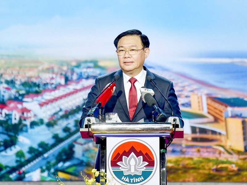 Chủ tịch Quốc hội Vương Đình Huệ phát biểu chỉ đạo Hội nghị. (Ảnh: Duy Linh)