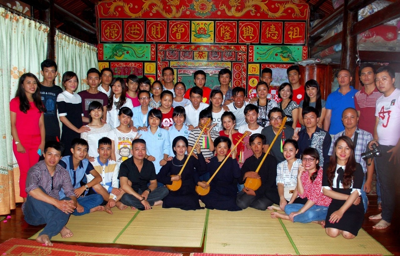 Các đội văn nghệ thôn bản đã phát huy hiệu quả tích cực cho sự phát triển du lịch tại Làng Văn hóa du lịch cộng đồng Quỳnh Sơn (Xã Bắc Quỳnh, huyện Bắc Sơn, Lạng Sơn). Ảnh Dương Tuấn