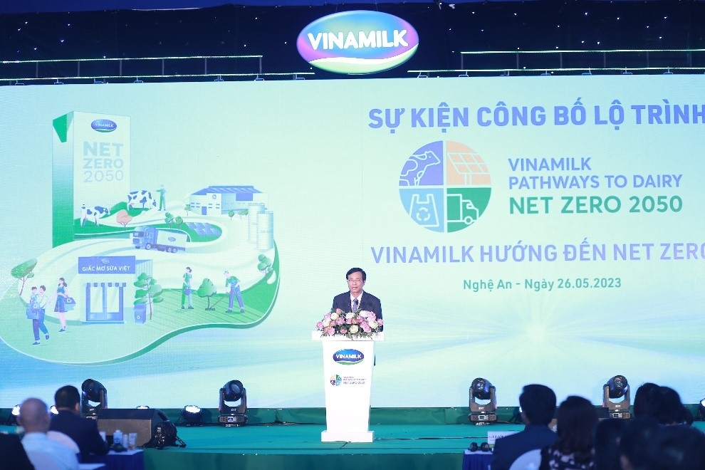 (chuyên đề cô Hạ) Vinamilk là công ty sữa đầu tiên tại Việt Nam có nhà máy và trang trại đạt chứng nhận trung hòa carbon 2