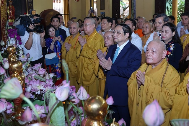 Đại lễ Phật đản Phật lịch 2567 - Dương lịch 2023 được tổ chức trang trọng - Ảnh: VGP/Nhật Bắc