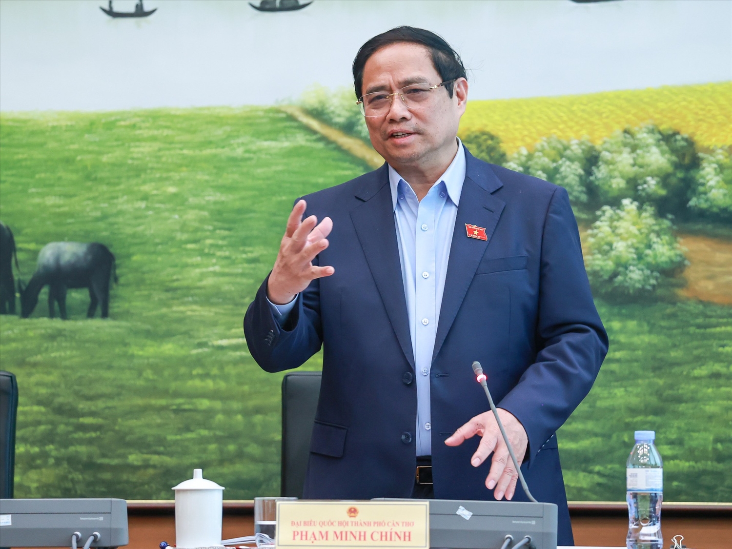 Thủ tướng Phạm Minh Chính nhấn mạnh, dự án Luật Đất đai là đạo luật rất quan trọng, nên các đại biểu cần rà soát xem luật bám sát chủ trương đường lối của Đảng và góp phần tháo gỡ vướng mắc từ thực tiễn - Ảnh: VGP