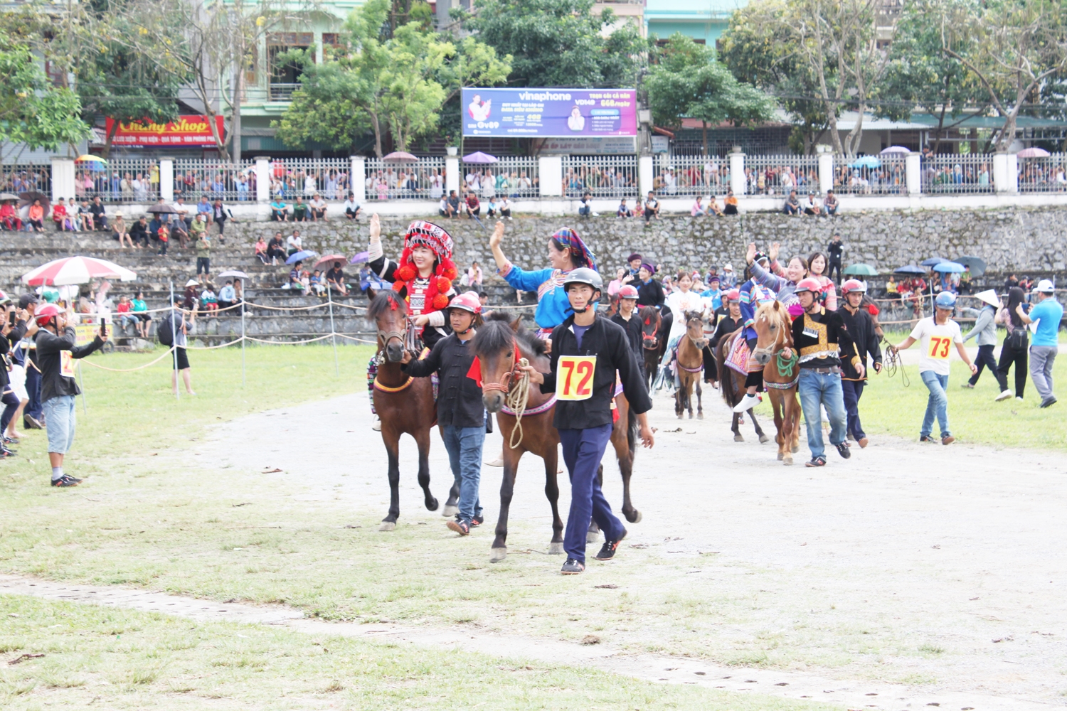 Ban Tổ chức đã chọn ra chọn ra 32 nài ngựa xuất sắc nhất lọt vào vòng bán kết