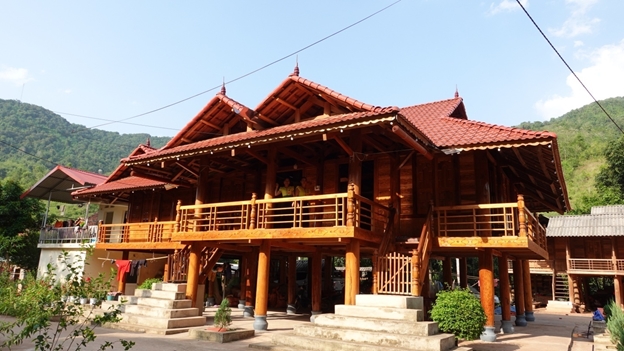 Ngày nay, những ngôi nhà sàn của dân tộc Thái ở xã Chà Nưa (Nậm Pồ, Điện Biên) có nhiều thay đổi, thiết kế hiện đại, phù hợp với sinh hoạt gia đình, nhưng vẫn giữ được nét truyền thống 