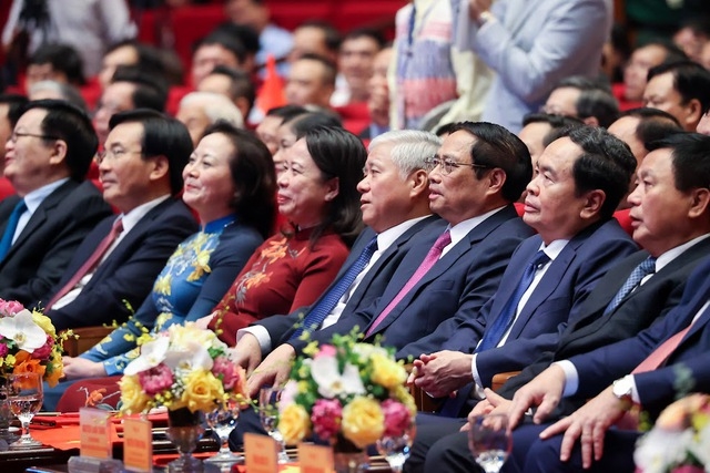 Thủ tướng Phạm Minh Chính cùng lãnh đạo Đảng, Nhà nước, Mặt trận Tổ quốc Việt Nam dự Hội nghị - Ảnh: VGP/Nhật Bắc