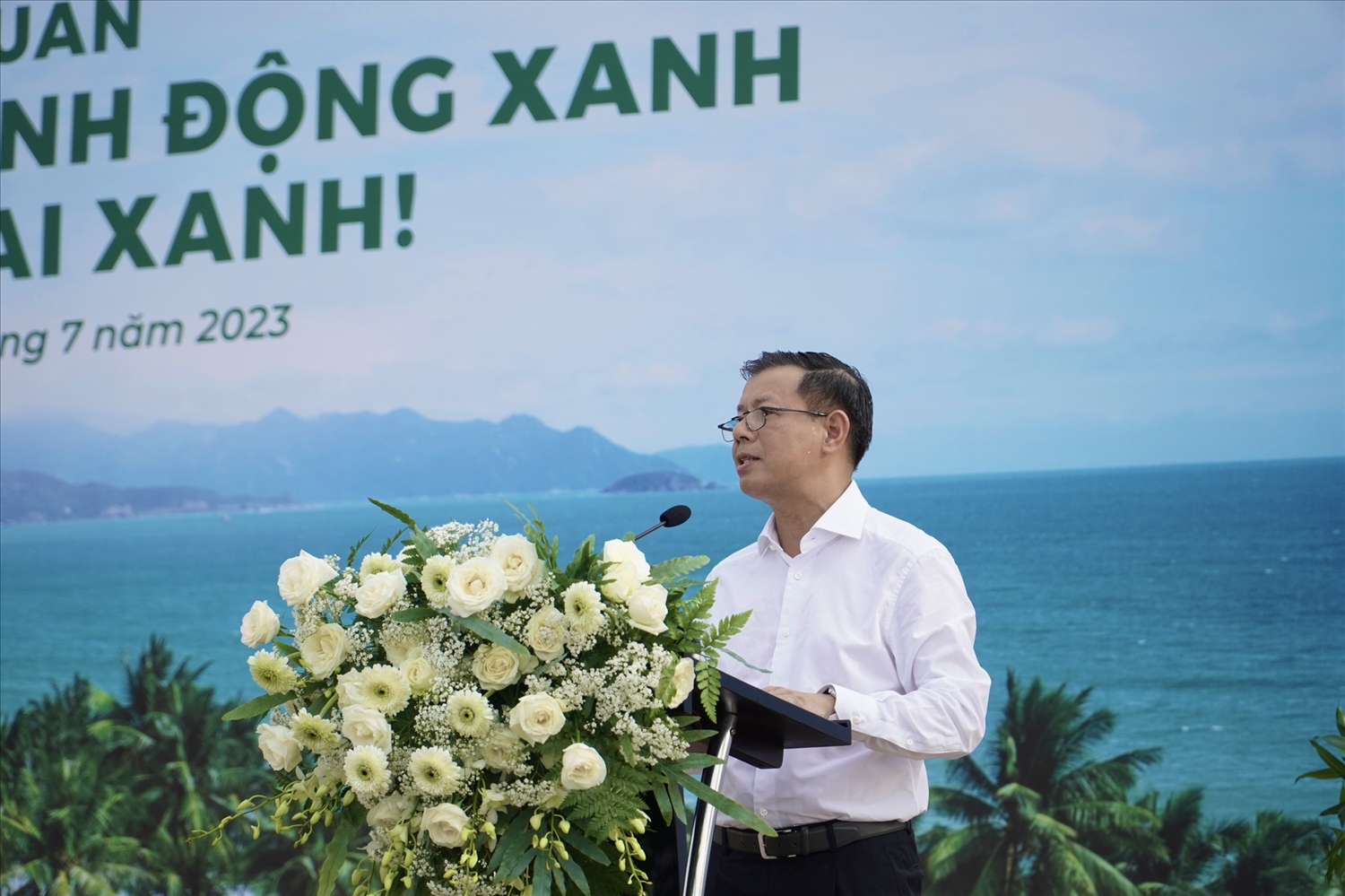 Ông Nguyễn Việt Quang, Phó Chủ tịch HĐQT kiêm Tổng Giám đốc Tập đoàn Vingroup phát biểu tại buổi lễ