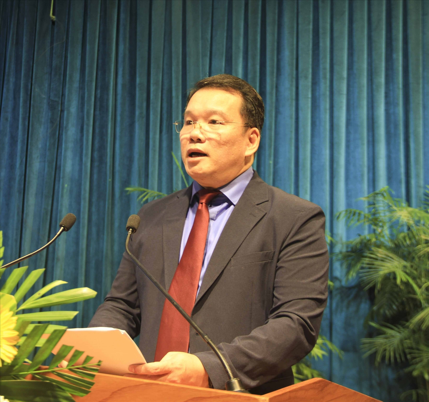 Chủ tịch Liên đoàn Võ thuật cổ truyền Việt Nam Nguyễn Ngọc Anh trình bày kết quả bảo tồn và phát triển Võ cổ truyền Việt Nam giai đoạn 2012 -2022