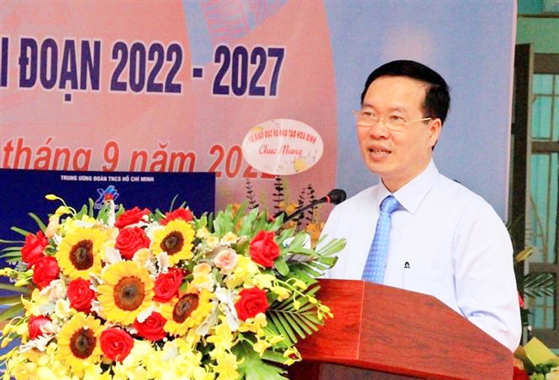 Chủ tịch nước Võ Văn Thưởng tham dự Lễ Khai giảng năm học mới tại Trường PTDT Bán trú Tiểu học và THCS Thung Nai, huyện Cao Phong (Hòa Bình) năm 2022 - Ảnh: TTXVN