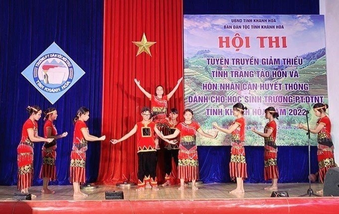 Tuyên truyền giảm thiểu tình trạng TH&HNCHT dành cho học sinh Trường PT DTNT tỉnh Khánh Hòa năm 2022
