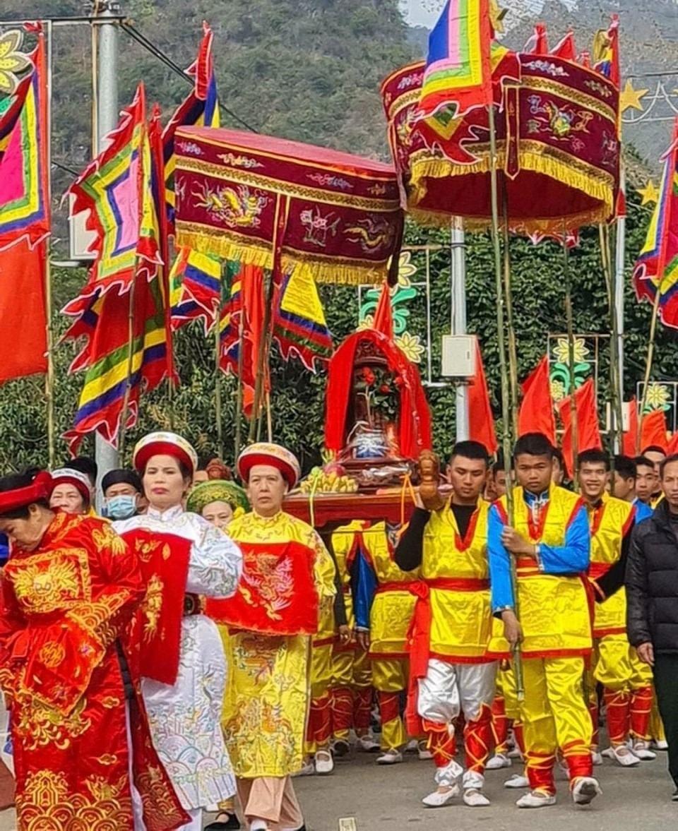 Lễ hội truyền thống mùng 10 tháng Giêng (thị trấn Đồng Mỏ) sau 45 năm thất truyền đã được phục dựng lại với các nghi thức nguyên trạng vốn có (Nguồn ảnh: Phòng Văn hóa - Thông tin huyện Chi Lăng) 
