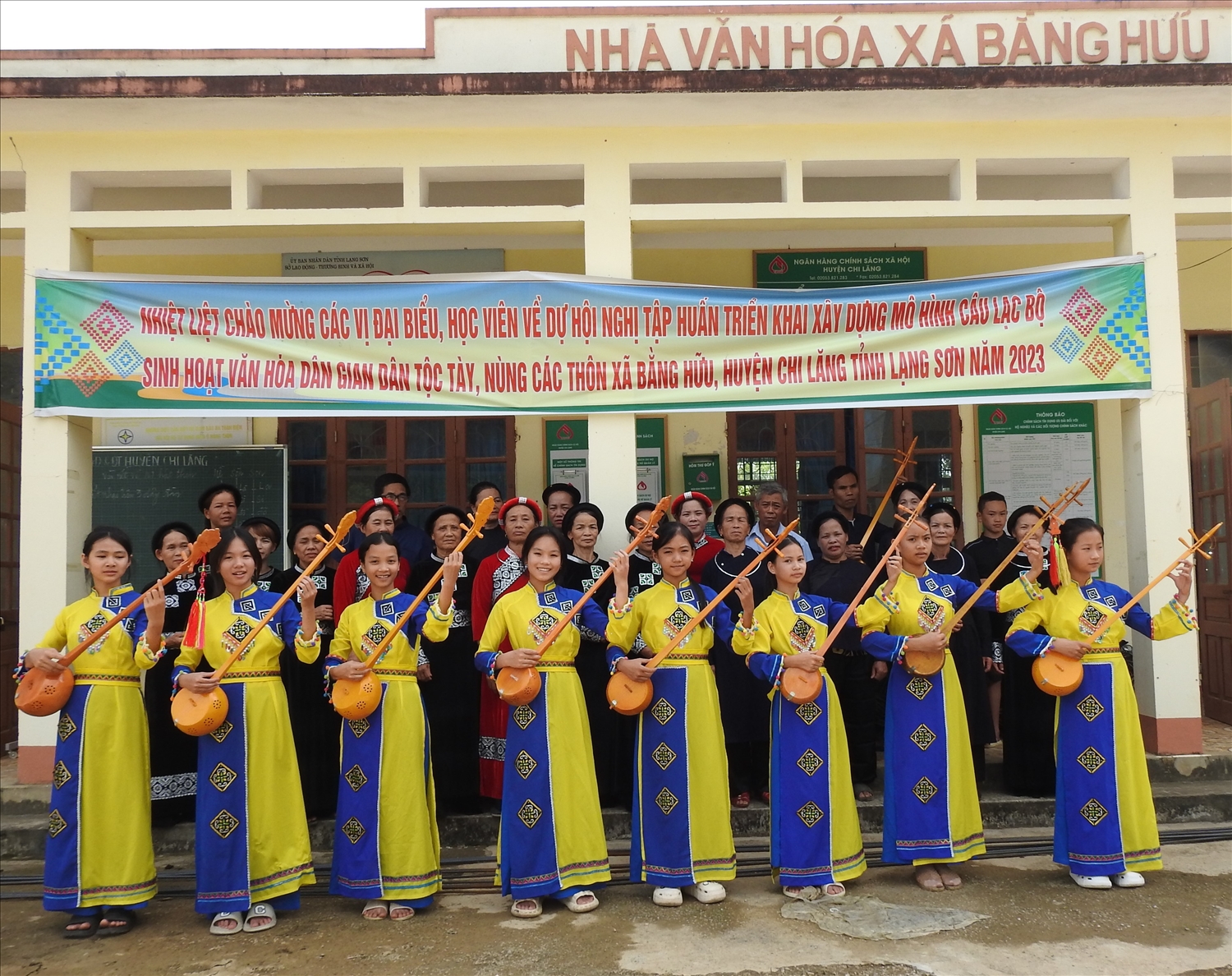 Nhiều Câu lạc bộ sinh hoạt văn hóa dân gian dân tộc Tày, Nùng các thôn ở xã Bằng Hữu được thành lập và đi vào hoạt động hiệu quả