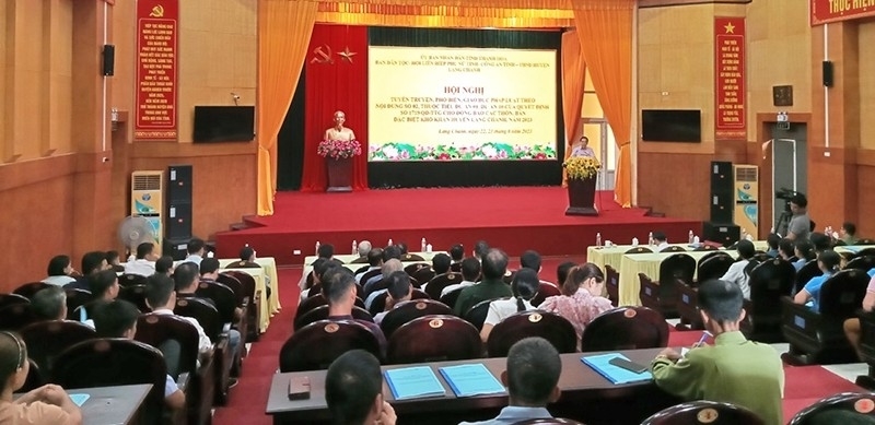 Từ đầu năm đến nay, Ban Dân tộc tỉnh Thanh Hóa đã phối hợp với các ban, ngành liên quan và UBND các huyện miền núi tổ chức 14 hội nghị tuyên truyền PBGDPL cho đồng bào các thôn, bản đặc biệt khó khăn 