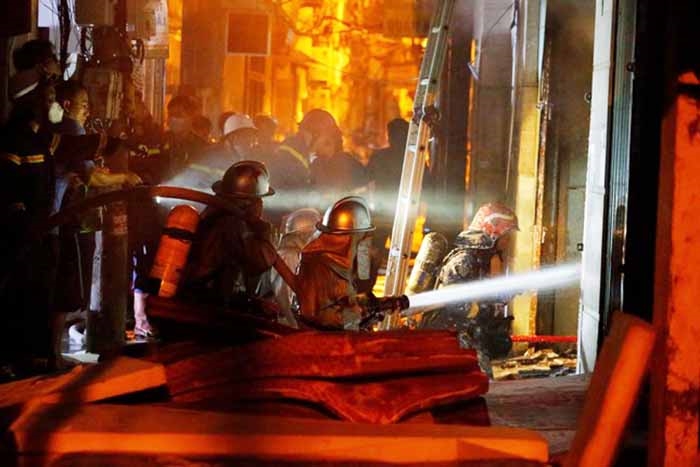 Vụ cháy đặc biệt nghiêm trọng đêm 12 khiến 56 người chết và 37 người bị thương
