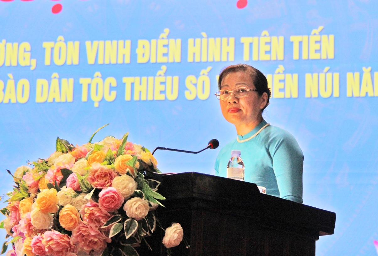 Bà Lê Ngọc Hoa - Phó Chủ tịch UBND huyện Như Thanh phát biểu khai mạc Hội nghị