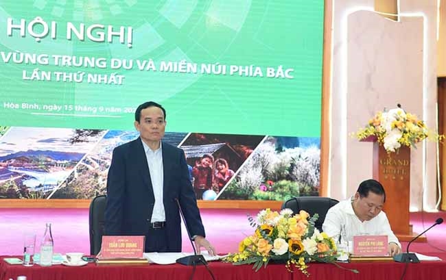 Phó Thủ tướng đề nghị các địa phương thực hiện việc xúc tiến thương mại theo quy mô vùng - Ảnh: VGP/Hải Minh