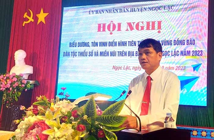 Ông Phạm Văn Thiết - Phó Bí thư Thường trực huyện Ngọc Lặc phát biểu tại Hội nghị