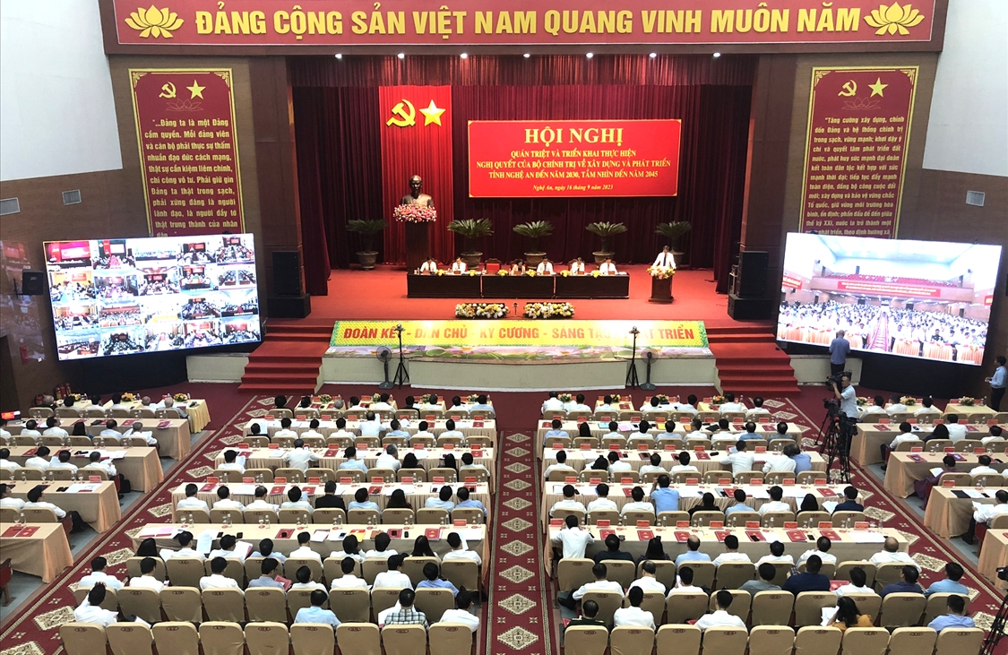 Toàn cảnh Hội nghị quán triệt và triển khai thực hiện Nghị quyết 39 của Bộ chính trị về xây dựng và phát triển tỉnh Nghệ An