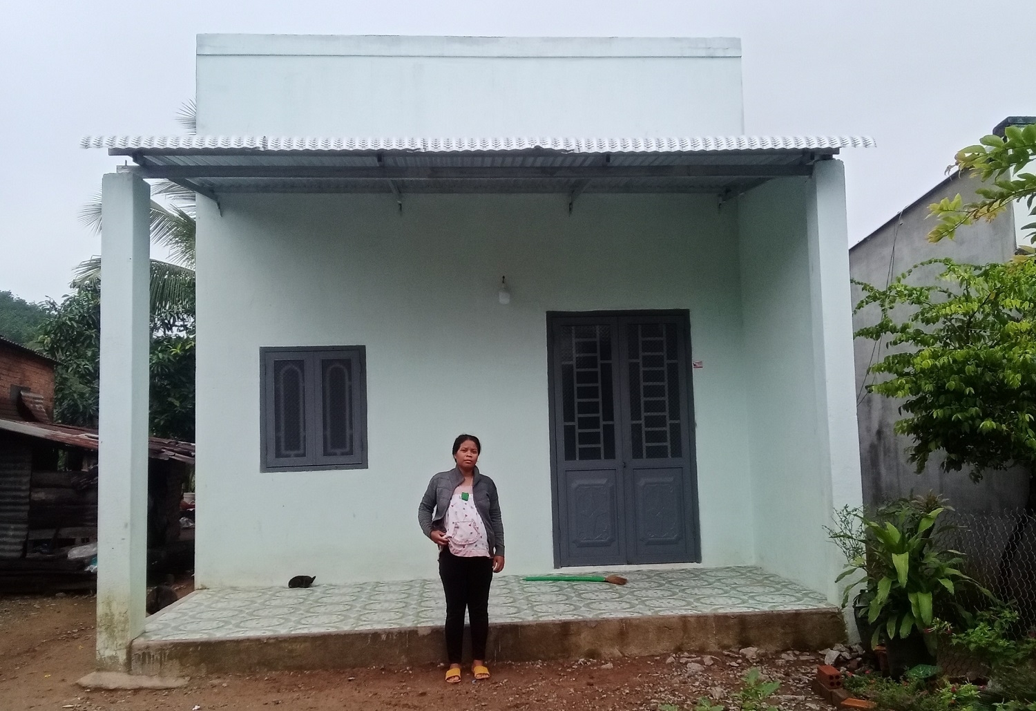 Một số hộ gia đình ở Lạc Tánh vừa được hỗ trợ xây dựng nhà mới từ nguồn vốn Chương trình MTQG 1719