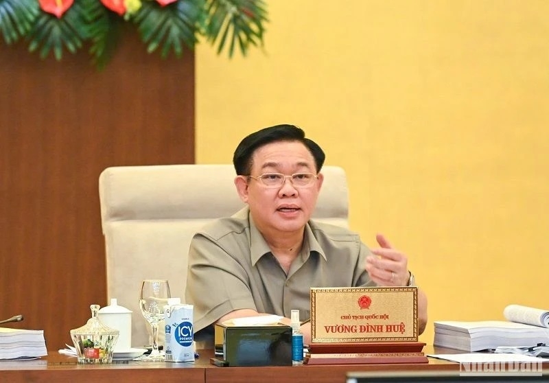 Chủ tịch Quốc hội Vương Đình Huệ phát biểu ý kiến trong phiên họp Ủy ban Thường vụ Quốc hội sáng 20/9. (Ảnh: DUY LINH)