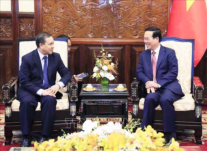Chủ tịch nước Võ Văn Thưởng tiếp Đại sứ Lào Sengphet Houngboungnuang. (Ảnh: Thống Nhất-TTXVN)