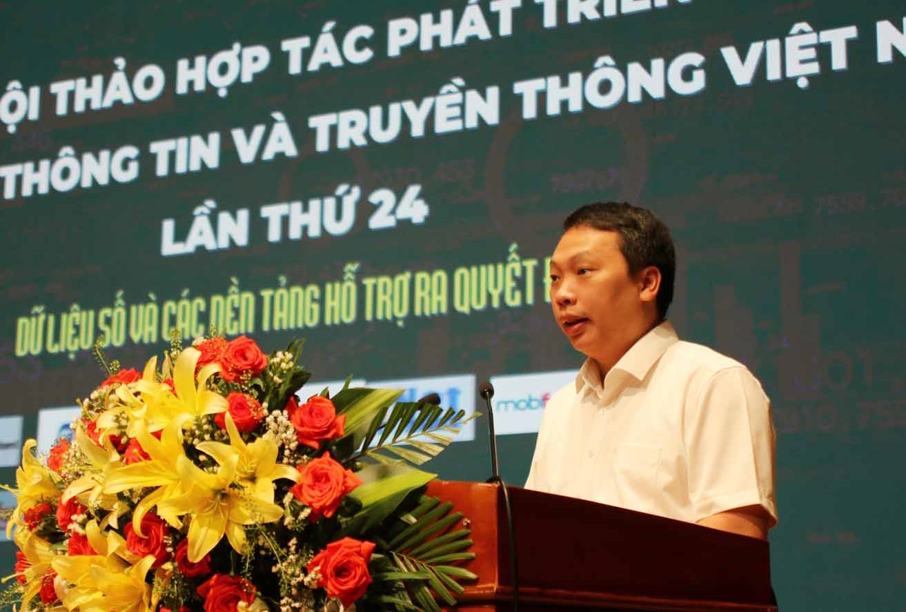 Thứ trưởng Bộ TT&TT Nguyễn Huy Dũng cho rằng, dữ liệu số và nền tảng số là những thành tố cơ bản trong công cuộc chuyển đổi số quốc gia