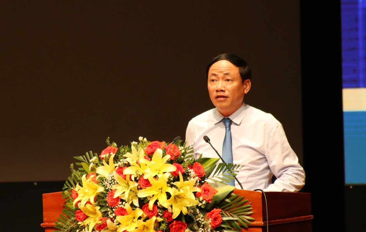 Chủ tịch UBND tỉnh Bình Định Phạm Anh Tuấn phát biểu tại Hội thảo