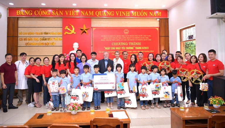 Chương trình Ngày Chủ nhật Yêu thương cho các em nhỏ thuộc Cơ sở bảo trợ, chăm sóc trẻ em có hoàn cảnh đặc biệt Quảng Ninh