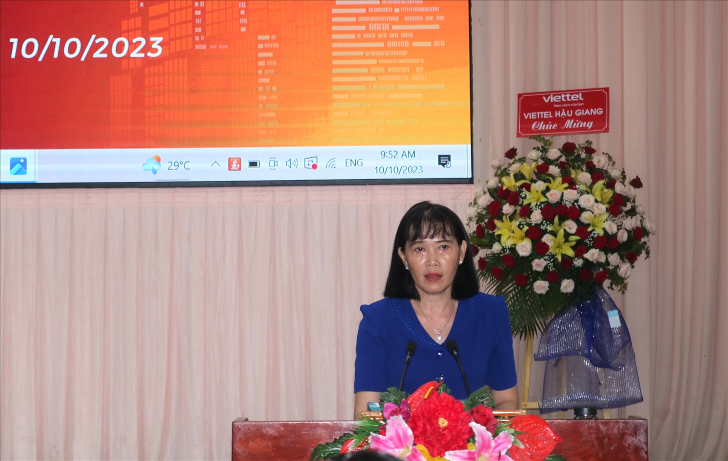  Phó Chủ tịch UBND tỉnh Hậu Giang - Hồ Thu Ánh phát biểu tại Hội nghị 