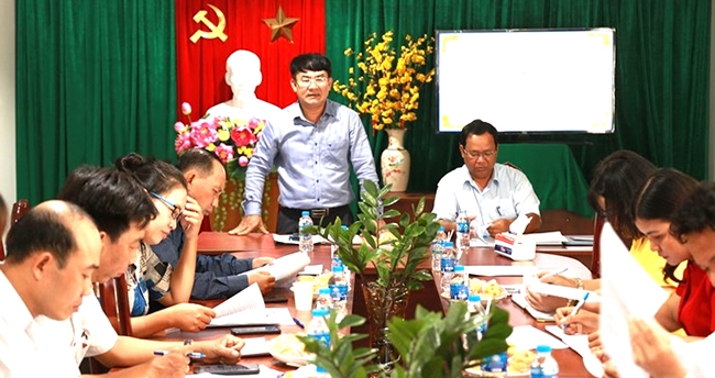 Ông Nguyễn Văn Khang, Trưởng Ban Dân tộc phát biểu chỉ đạo tại Hội nghị