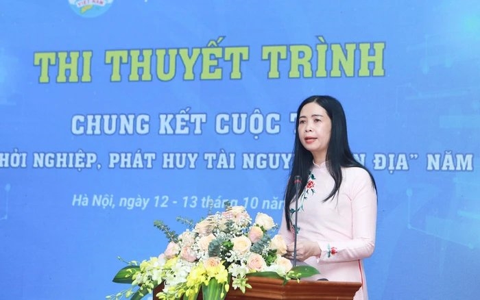 Phó Chủ tịch Hội Liên hiệp Phụ nữ Việt Nam Trần Lan Phương phát biểu khai mạc cuộc thi