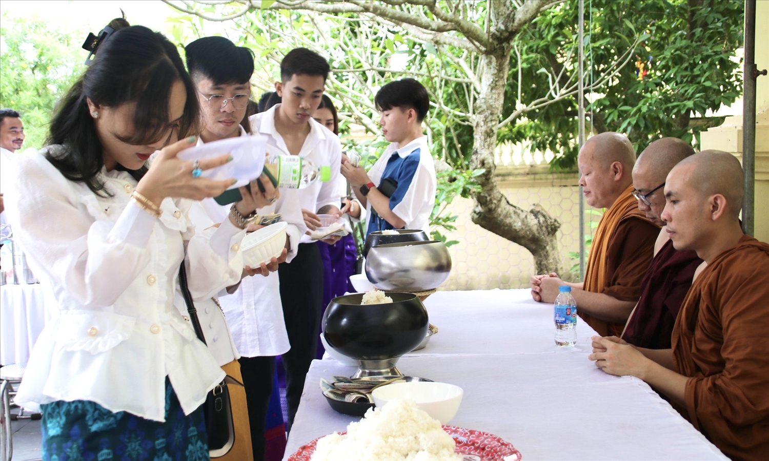 Lễ Sen Dolta của đồng bào Khmer tại Làng Văn hóa du lịch các dân tộc Việt Nam 8