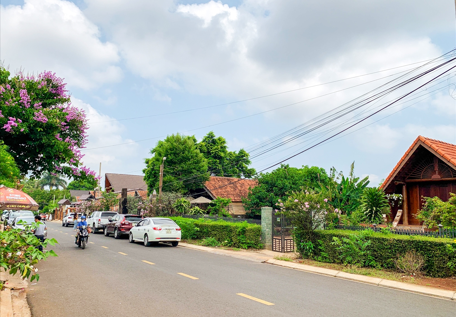Du lịch cộng đồng mang lại nguồn thu nhập cao cho người dân buôn Ako Dhong
