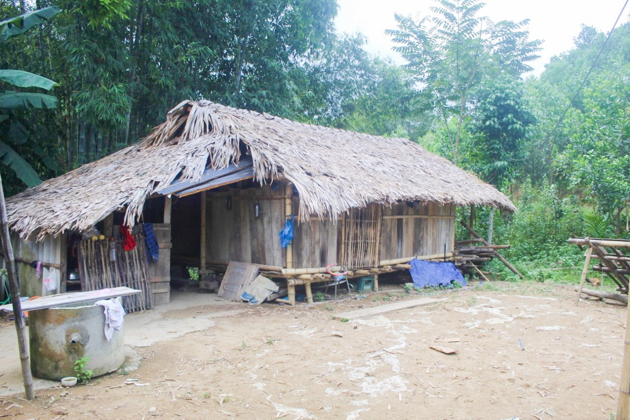 Nhiều hộ gia đình khó khăn ở vùng núi Thanh Hóa Hóa đã và đang tiến hành xây dựng, sửa chữa nhà ở