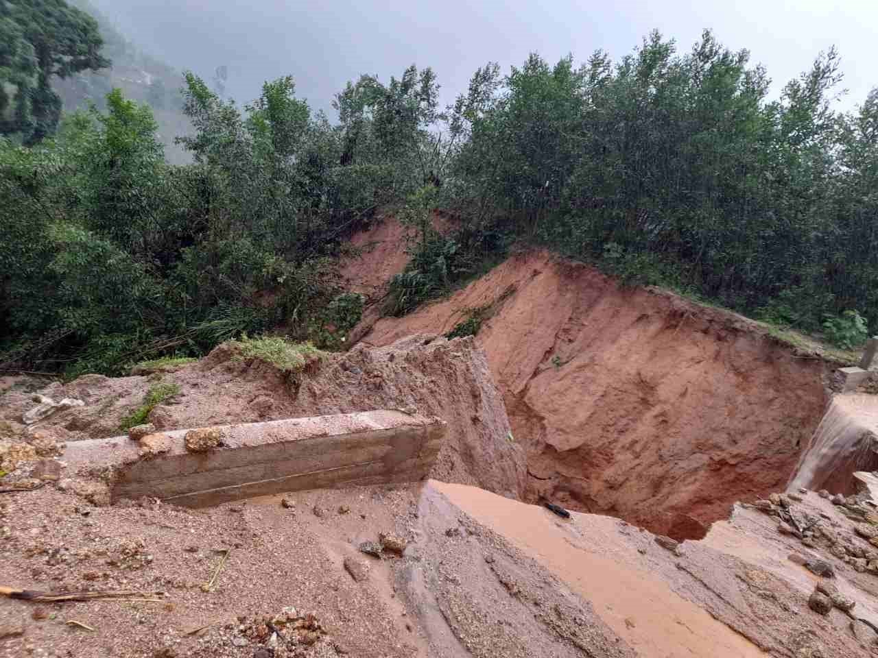 Nhiều khu vực ở miền núi Bình Định có nguy cơ sạt lở trong mùa mưa