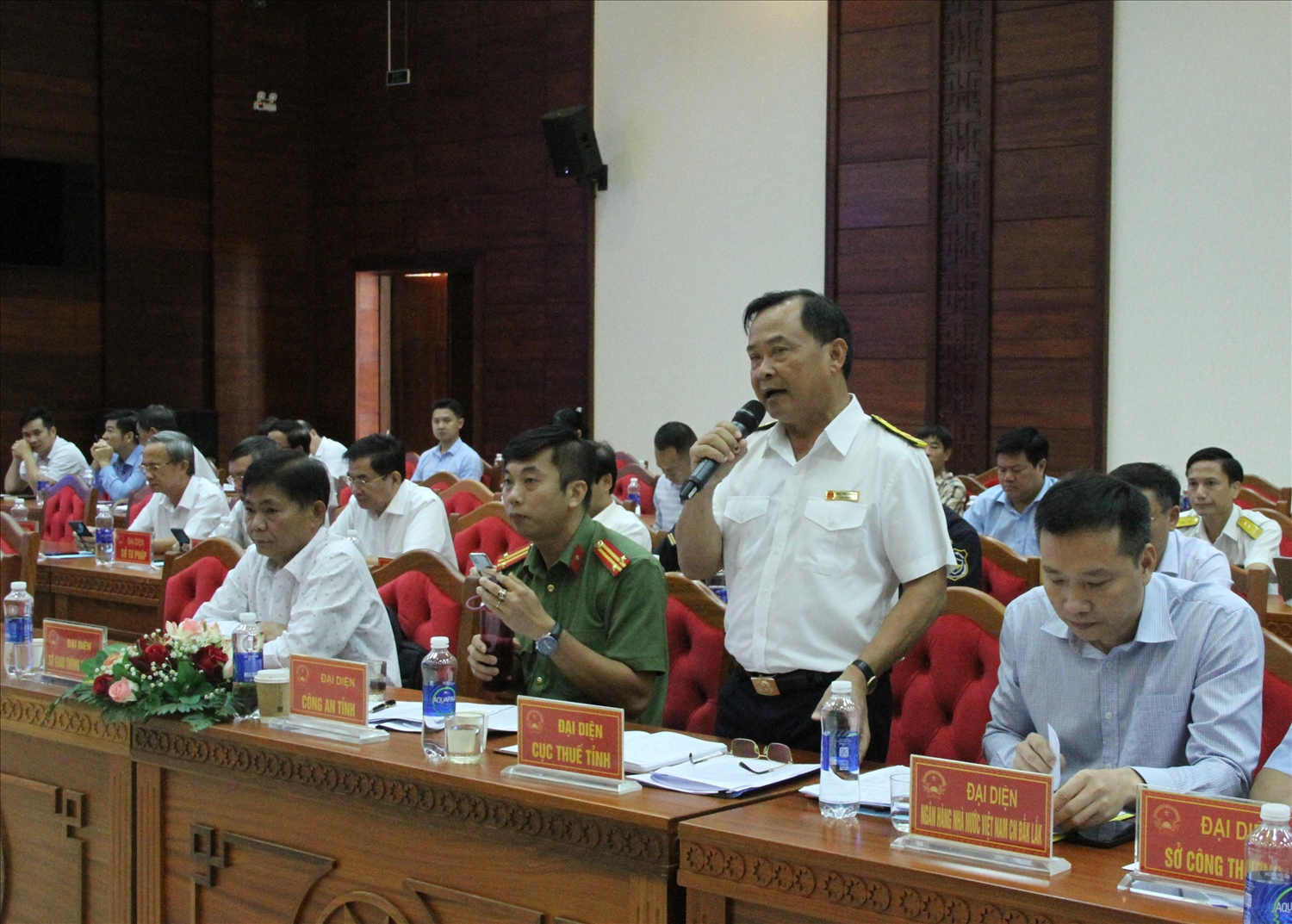 Đại diện Cục thuế Đắk Lắk giải đáp một số thắc mắc của doanh nghiệp, HTX