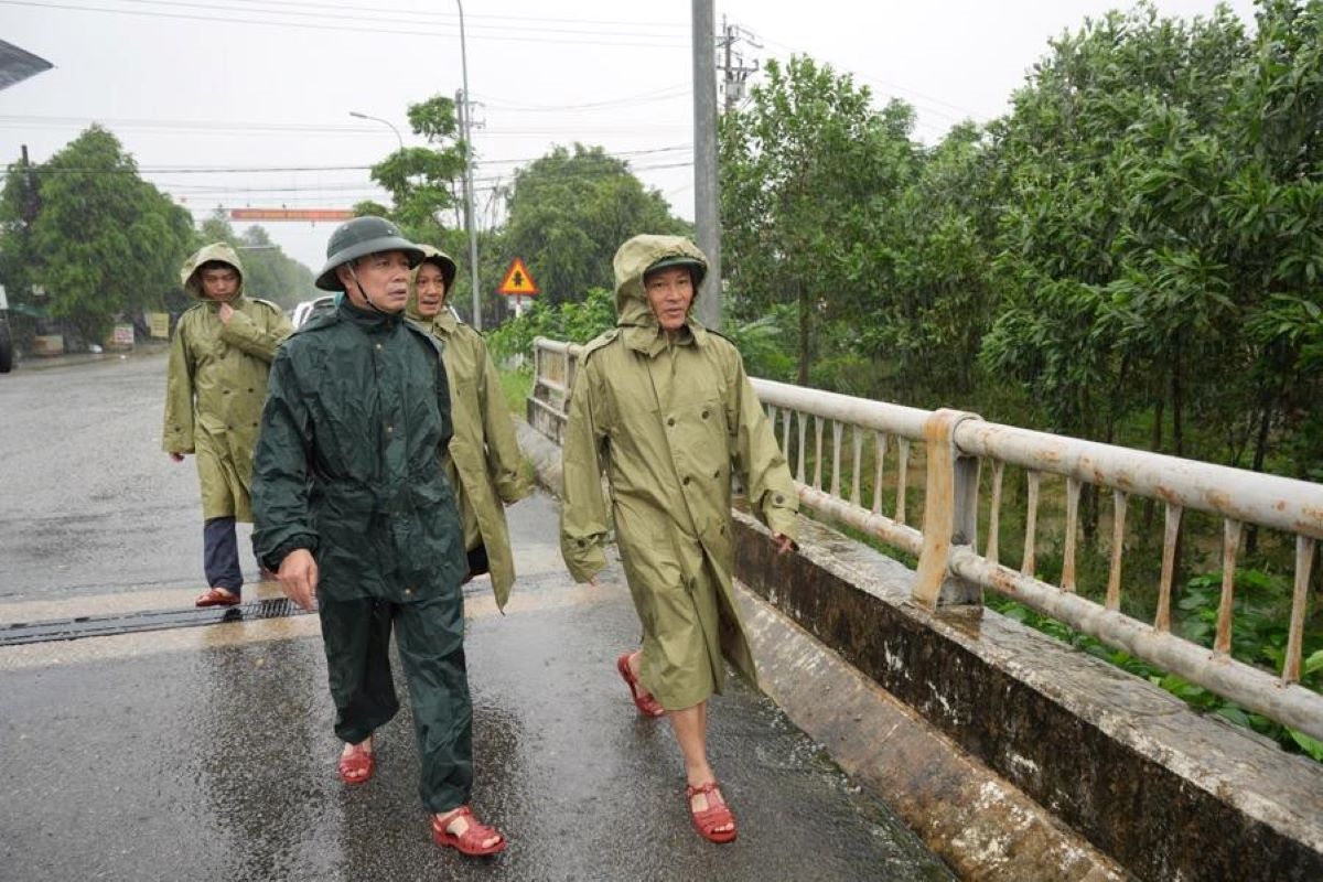 Quảng Trị-Thừa Thiên Huế: Nhiều nơi ngập lụt và sạt lở sau mưa lớn kéo dài 1