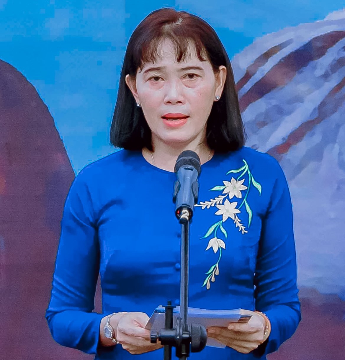 Bà Hồ Thu Ánh, Phó Chủ tịch UBND , Kiêm Giám đốc Sở Thông Tin & Truyền thông tỉnh Hậu Giang