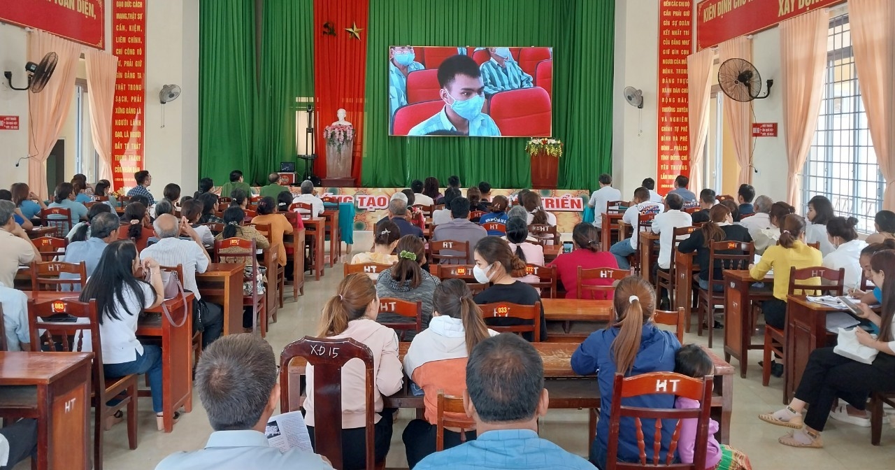Ban Dân tộc Đắk Lắk phối hợp với Công an tỉnh Đắk Lắk tổ chức tập huấn bồi dưỡng kiến thức về phòng chống ma túy tại xã Cư Êbuar, Tp.Buôn Ma Thuột