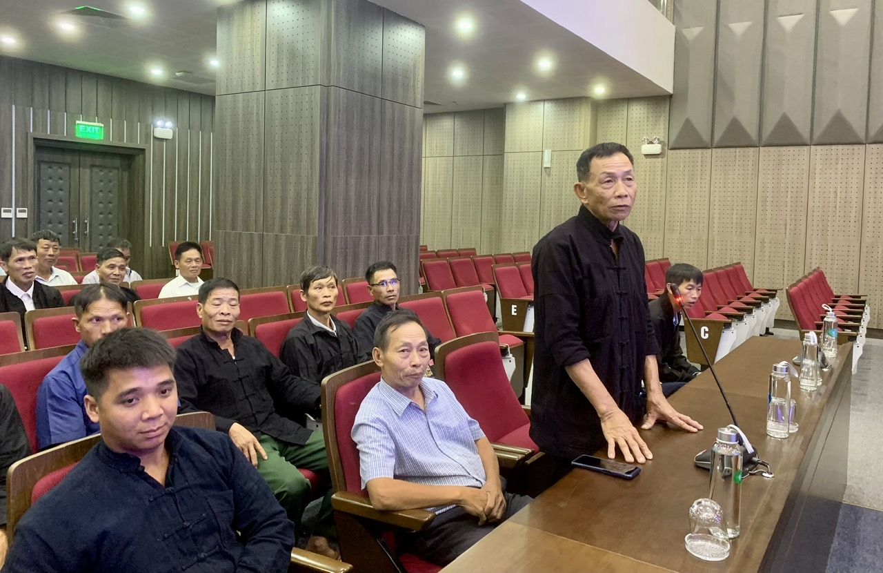 Đại biểu Người có uy tín tỉnh Lai Châu trao đổi tâm tư nguyện vọng vùng đồng bào DTTS tỉnh Lai Châu với Lãnh đạo Ủy ban Dân tộc