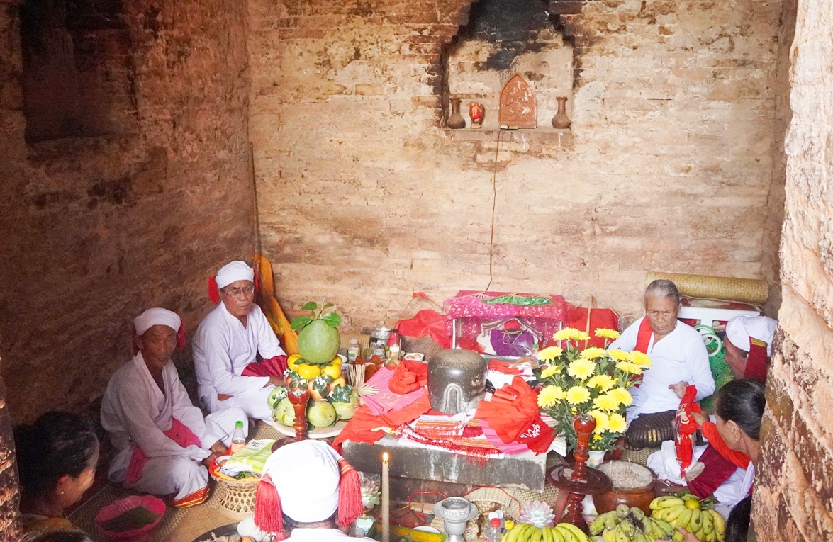 Tỉnh Bình Thuận tập trung bảo tồn và phát huy Lễ hội Katê của người Chăm phục vụ phát triển du lịch