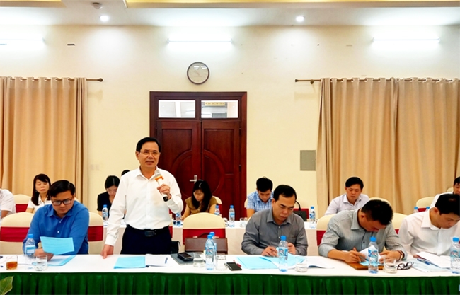 Ông Nông Đức Ngọc - Trưởng Ban Dân tộc tỉnh Lào Cai phát biểu tại Hội thảo
