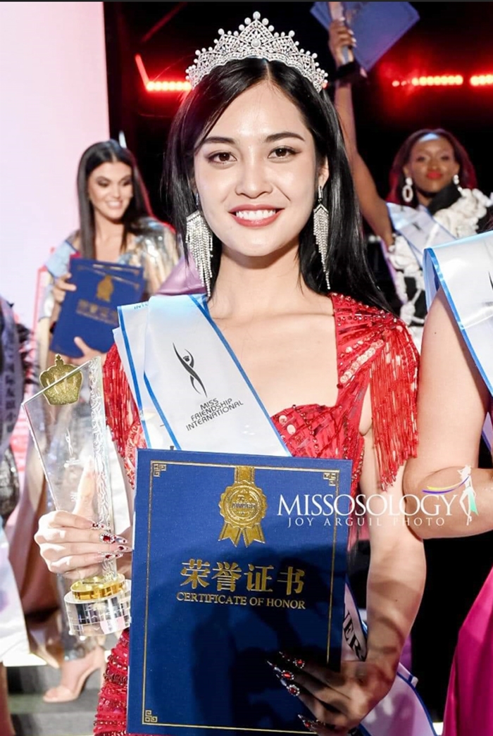 Á hậu 2 Hoa hậu Hữu nghị Quốc tế 2023 Nông Thúy Hằng rạng rỡ trong đêm đăng quang