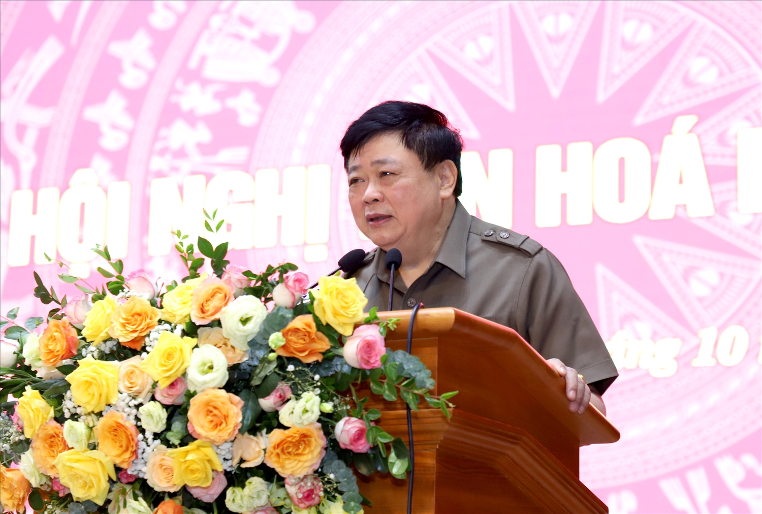 Ông Nguyễn Thế Kỷ, Nguyên ủy viên Trung ương Đảng, Nguyên Tổng Giám đốc Đài Tiếng nói Việt Nam phát biểu tại Hội nghị