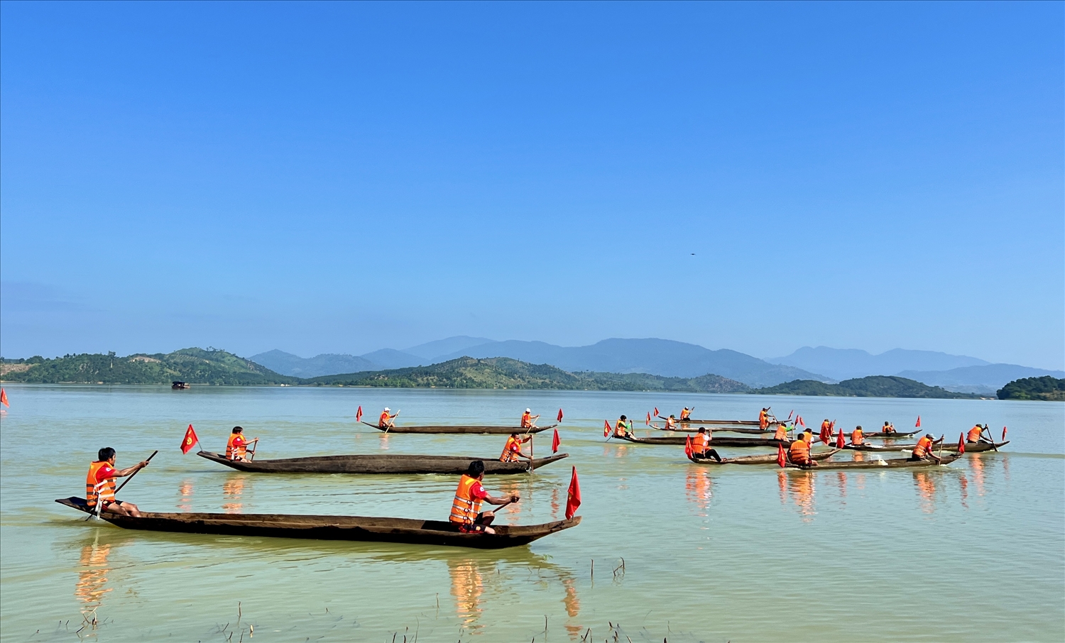 Hội đua thuyền độc mộc trên sông Pô Cô tranh cúp A Sanh sẽ diễn ra tại tại xã Ia O, huyện Ia Grai