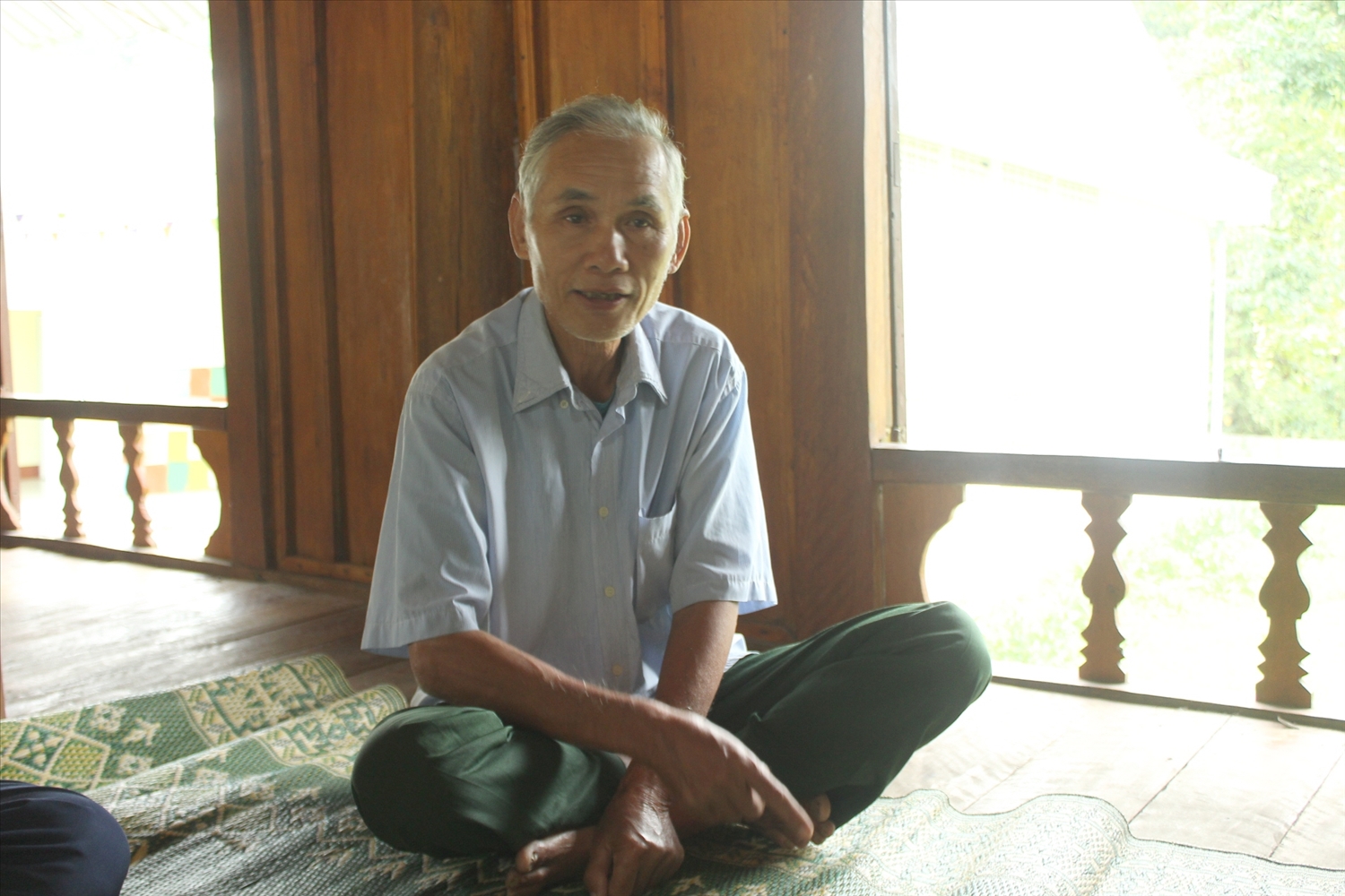Ông Lang Minh Huyến, Người có uy tín ở thôn Khẹo, xã Bát Mọt chia sẻ về sự khởi sắc của thôn quê 