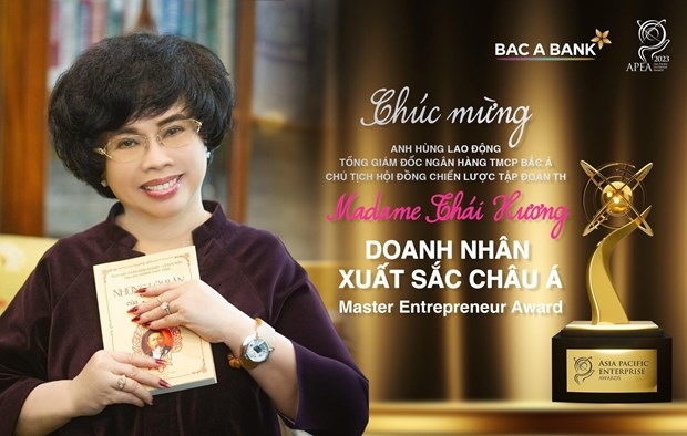 Tổng Giám đốc BAC A BANK, nữ doanh nhân Anh hùng lao động Thái Hương đã có nhiều thành tích xuất sắc trong lãnh đạo, điều hành doanh nghiệp.